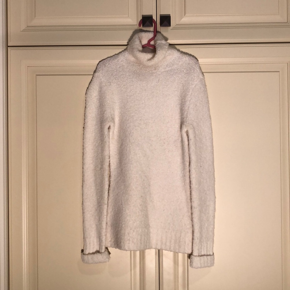 Moda International XS turtle neck